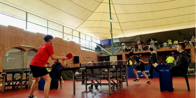 Jugadores de tenis de Barrios Unidos